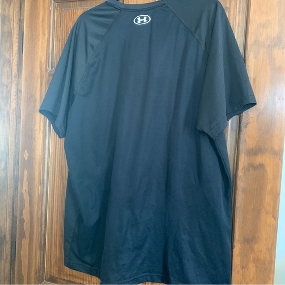 Men’s black xxl under armour running tshirt - Picture 3 of 3